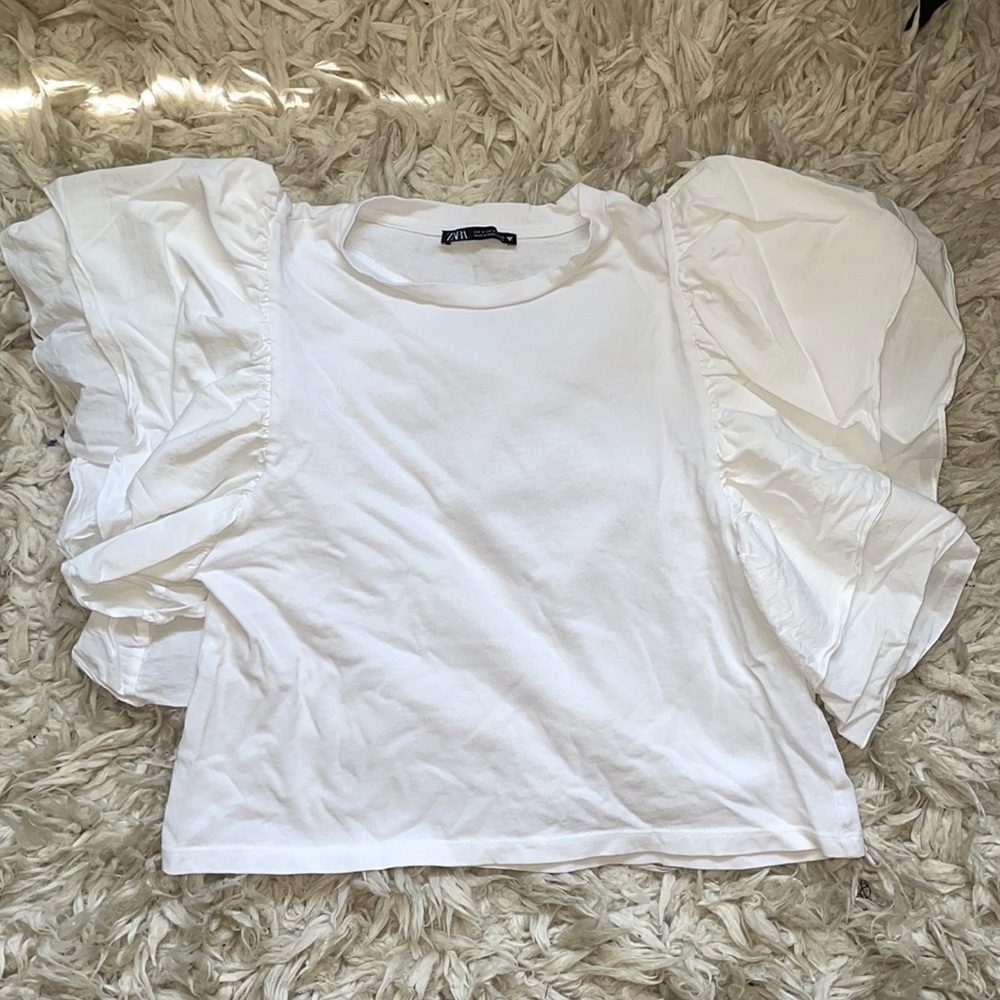 Ruffle sleeve top